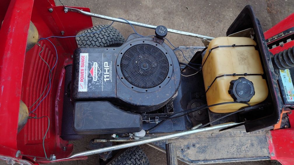 Traktorek kosiarka MTD  11 hp