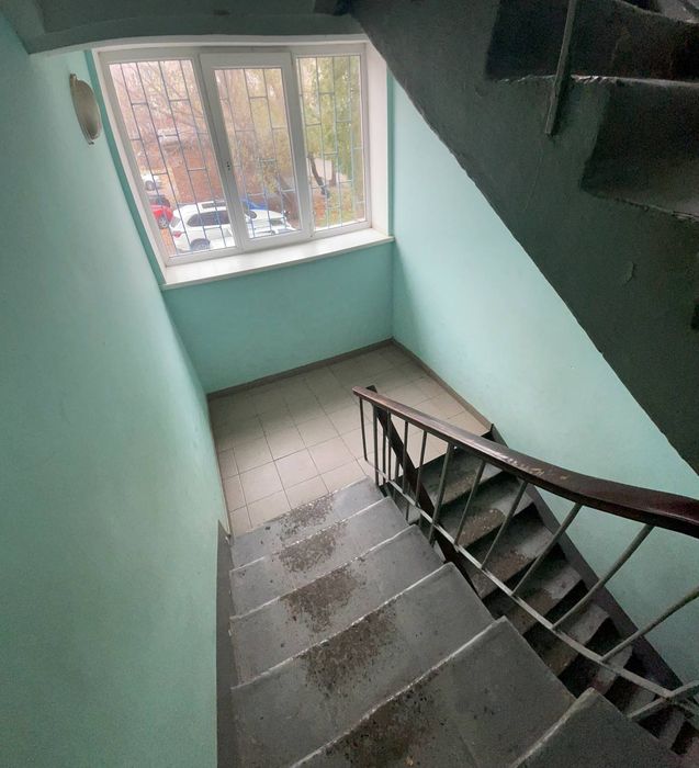 Продаж гарної кімнати з зручним місцерозташуванням.