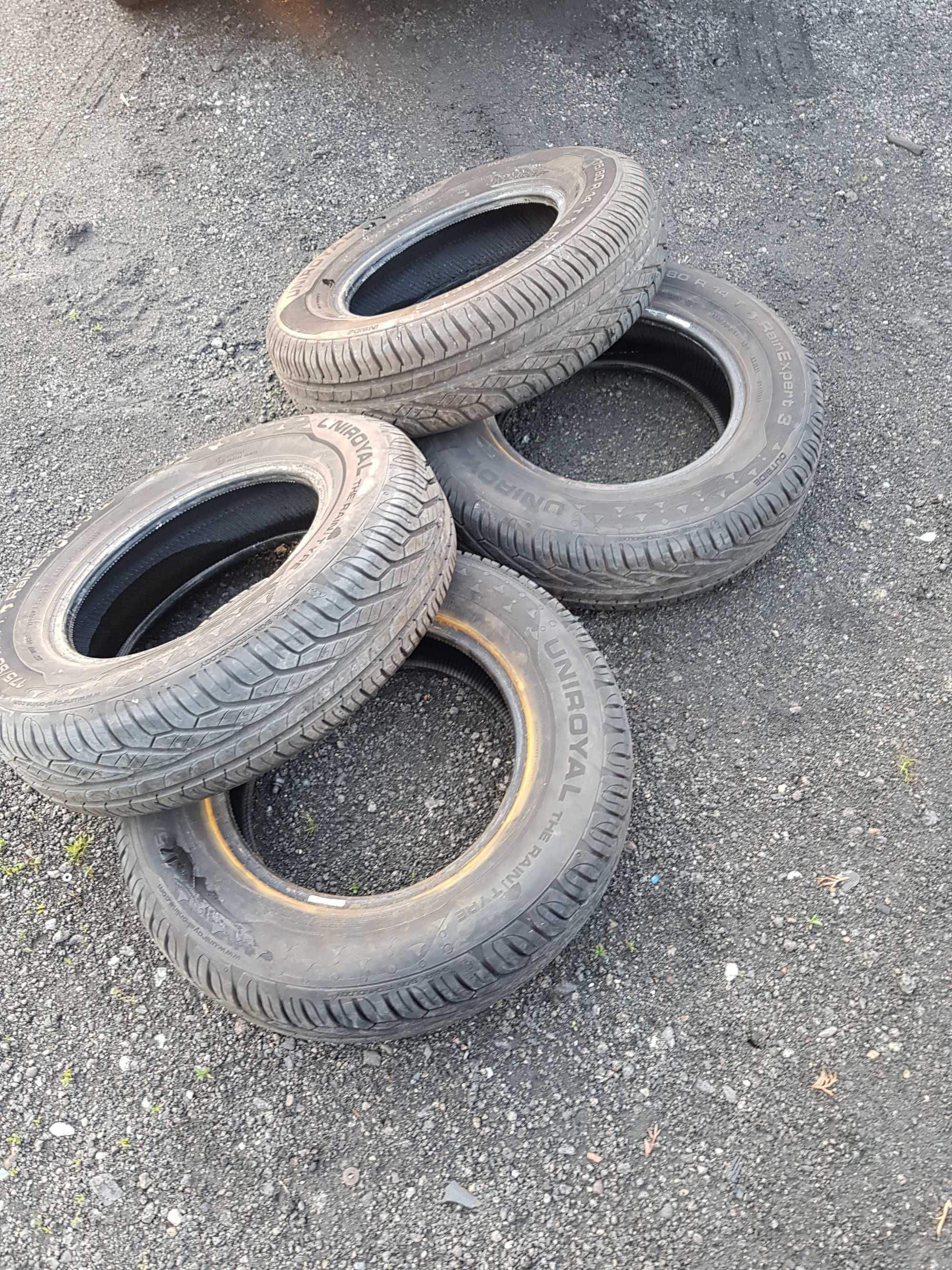 Opony mercedes W123 175x80x14 uniroyal