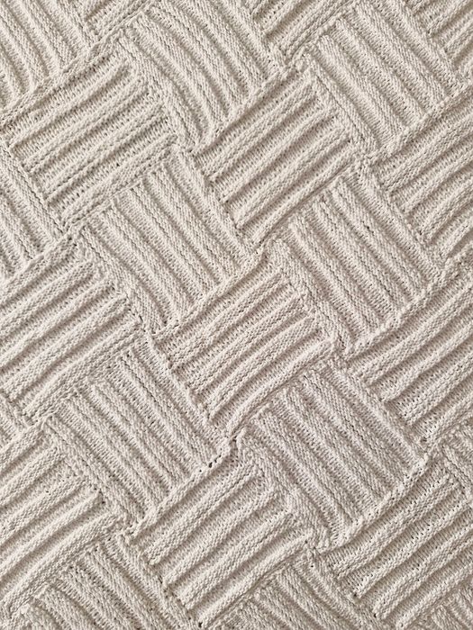 colcha bordada à mão 2x2m