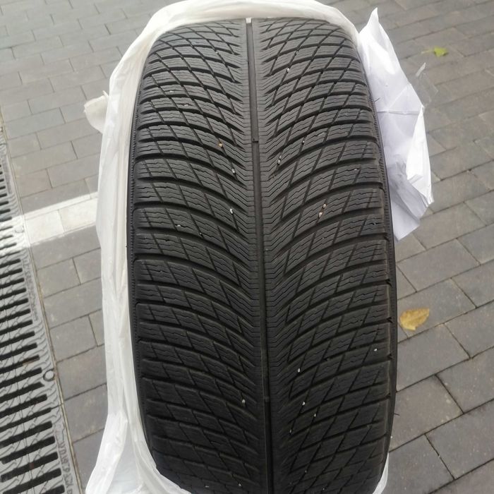 Зимние шины Michelin Pilot Alpin 5 SUV 275/50 R21