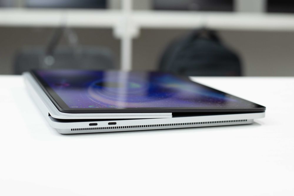 Microsoft Surface Laptop Studio i7-11370H 32Ram 1TbSSD RTX3050Ti QHD