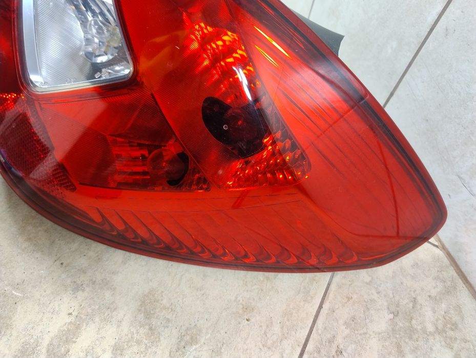 Opel Corsa D lampa prawy tył 5D Europa 06-14 wysyłka OLX wkład lampy