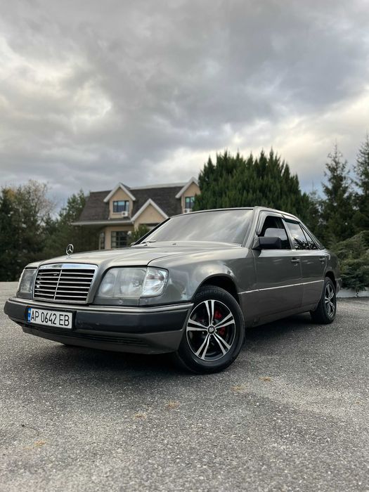 Продам мерседес 124