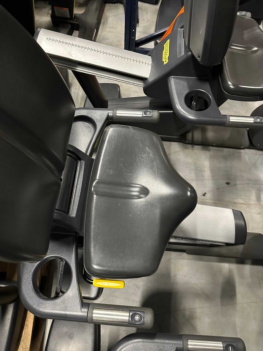 TECHNOGYM rower poziomy Excite 1000 LED
