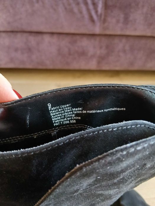 Високі чоботи із замші з широким голянищем