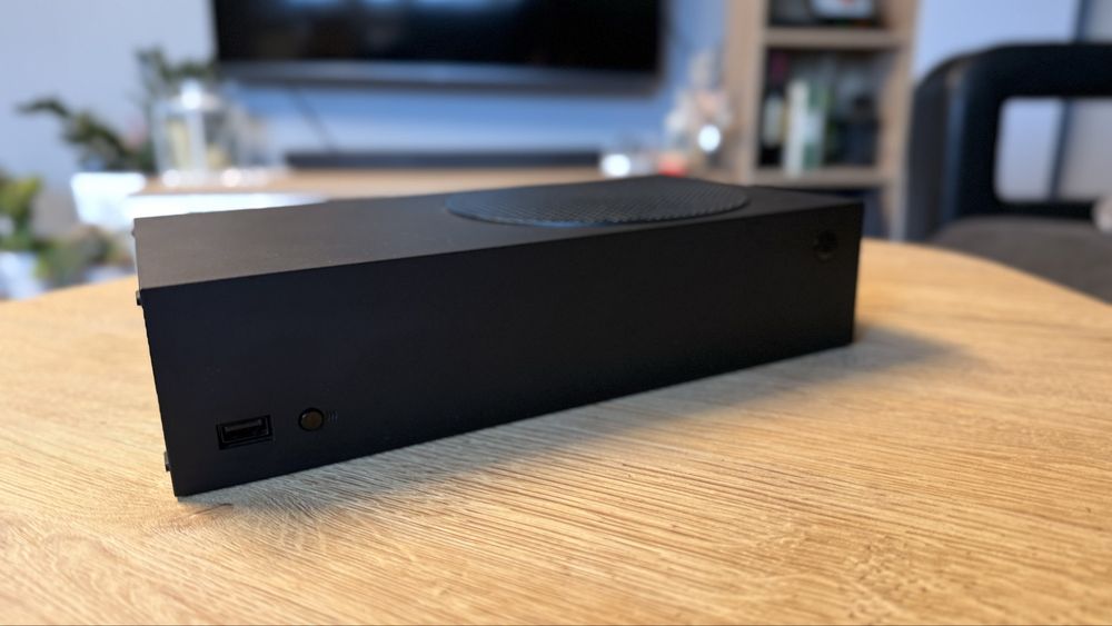 Xbox series s carbon black + dwa pady