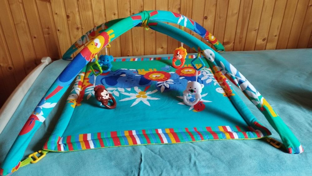 доброго дня продам розвиваючий килимок  в доброму стані...