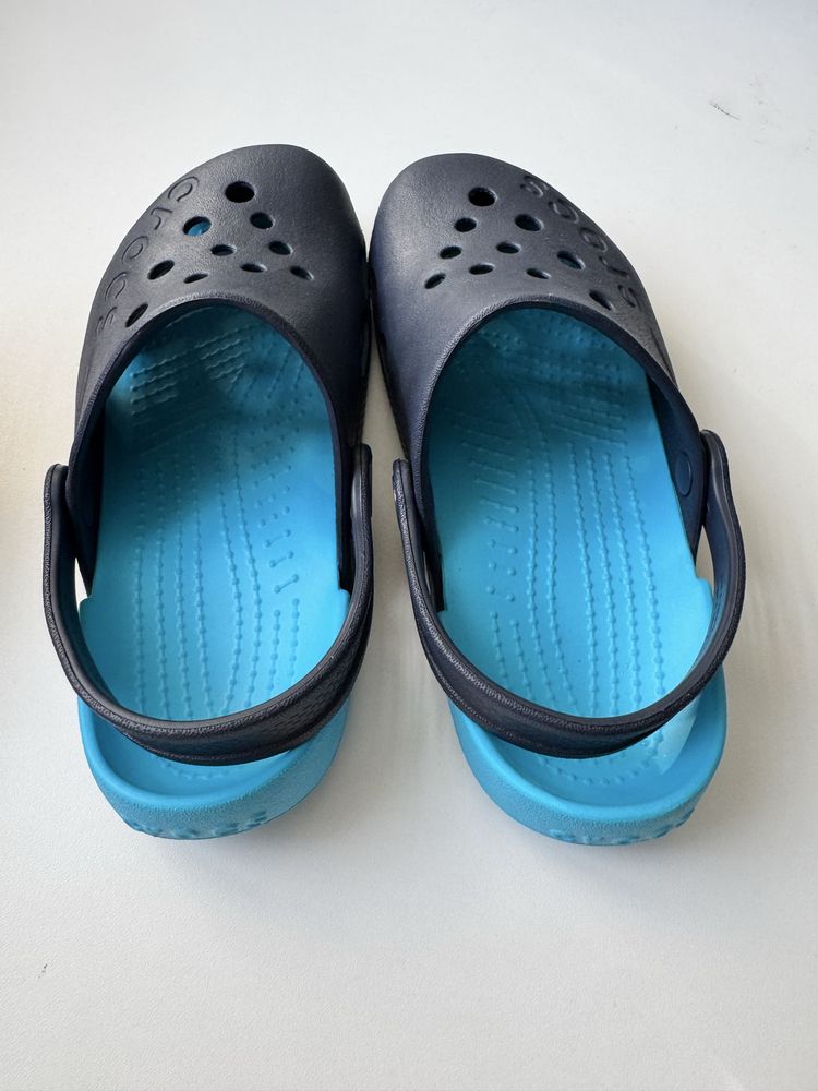 Crocs дитяче взуття C 12 на хлопчика