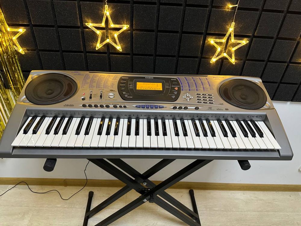 ПРОФЕСІЙНИЙ синьезатор CASIO динамічна крута модель!! Цифрове піаніно