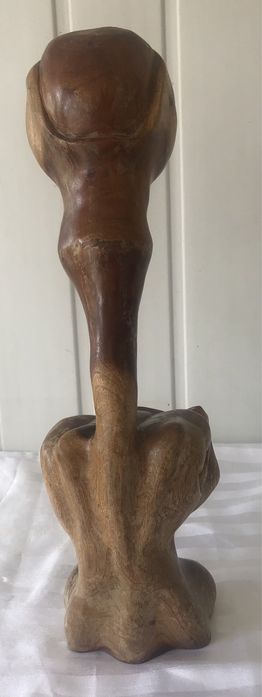 Скульптура ( орех р/р) 37/10см