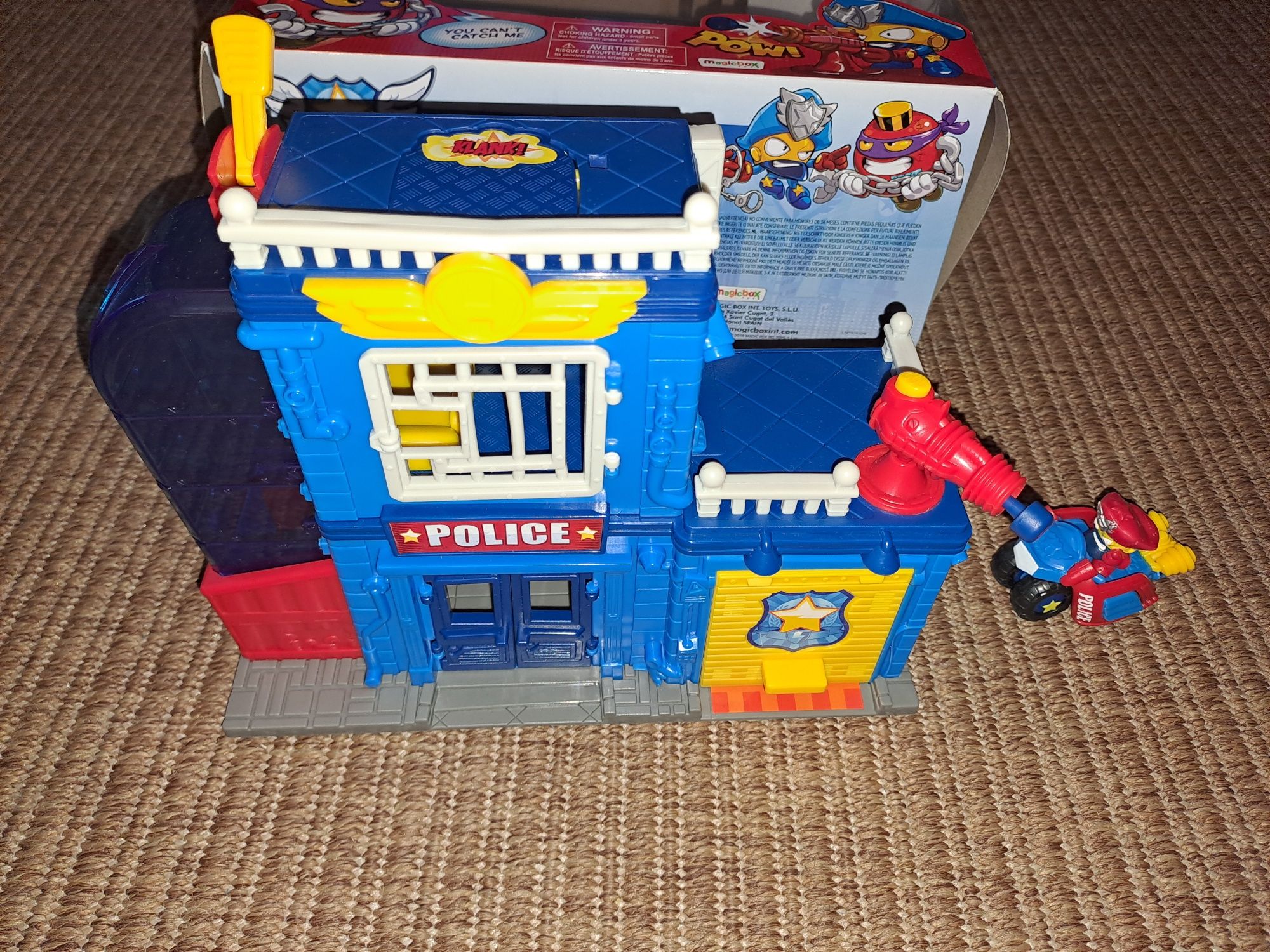 Superzings Police Station