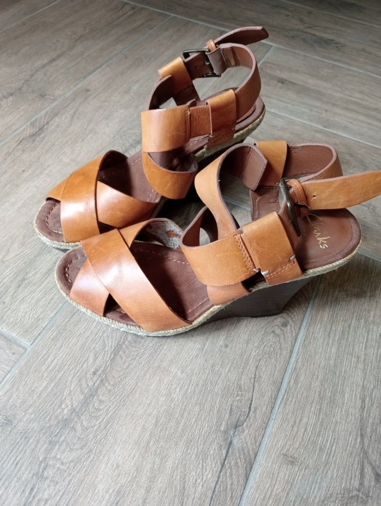 Sandały Clarks 37