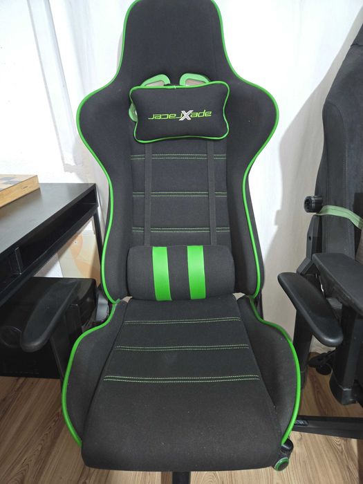 Fotel gamingowy Apex Racer