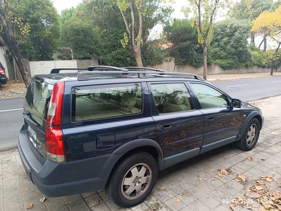 Vende se 2 carros ,Volvo XC 70 com 327 mil KMS,Mercedes A150  120milkm