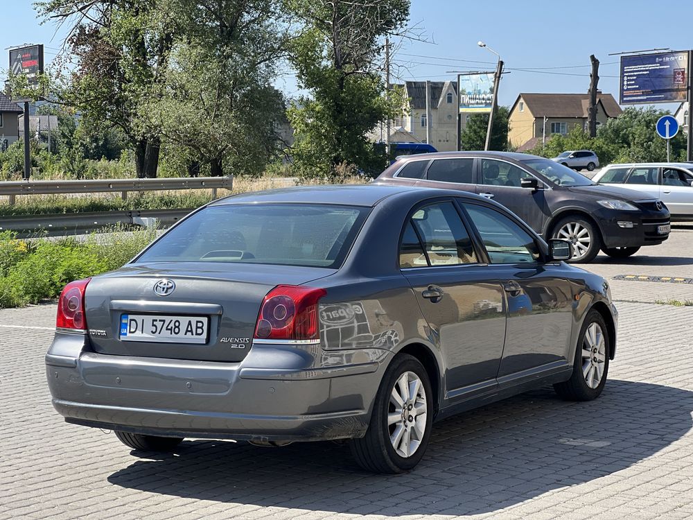 Toyota Avensis 2.0 Акпп газ/бенз