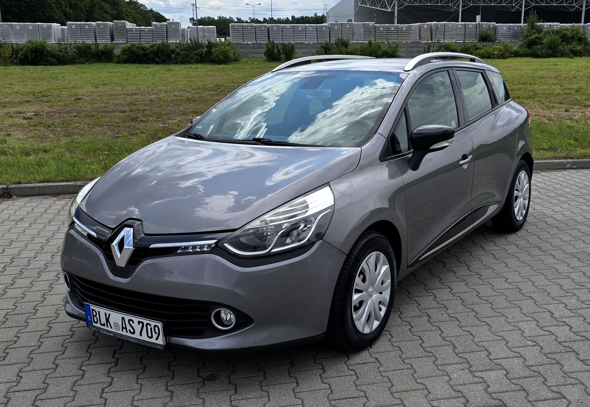 Renault Clio IV Bezwypadkowe Bogata Wersja Wyposażenia Atrakcyjny Wygląd Zadbane