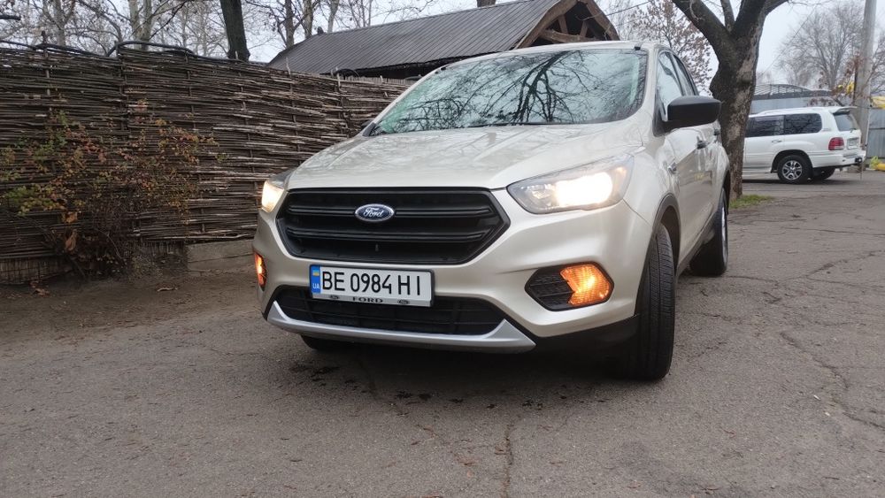 Продам Ford Escape 2.5