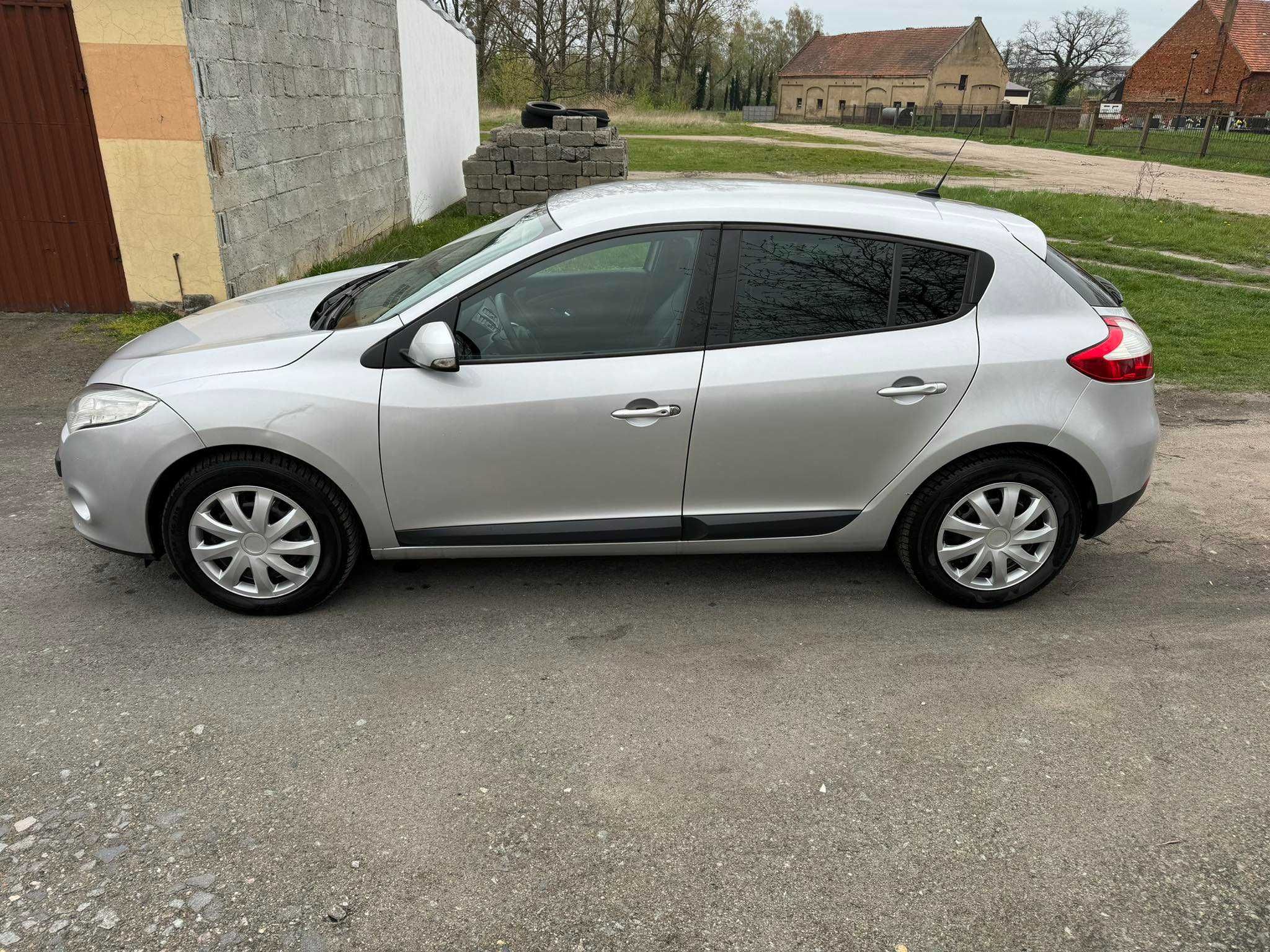 Renault Megane III -2010r, 1.9dci- 130km,