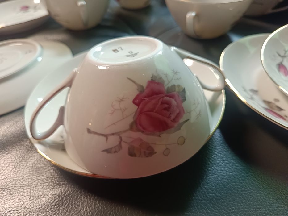 Chodzież zestaw bulionówka i talerzyk 6 sztuk