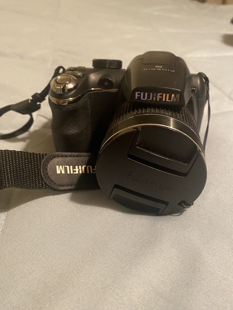 Fujifilm Finepinx S3200 preta