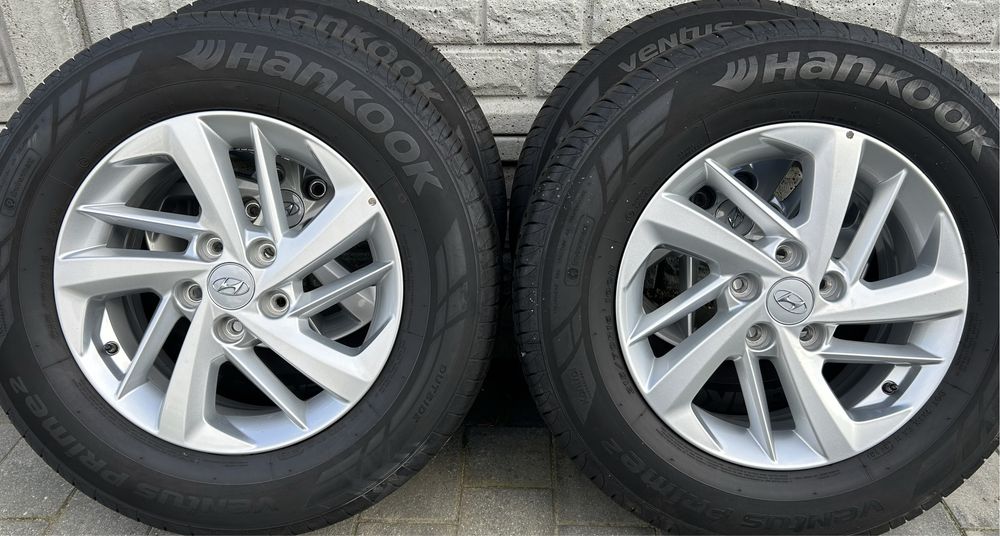 Oryginalne felgi Hyundai 5x114.3 Tucson iX35 215/70R16  czujniki