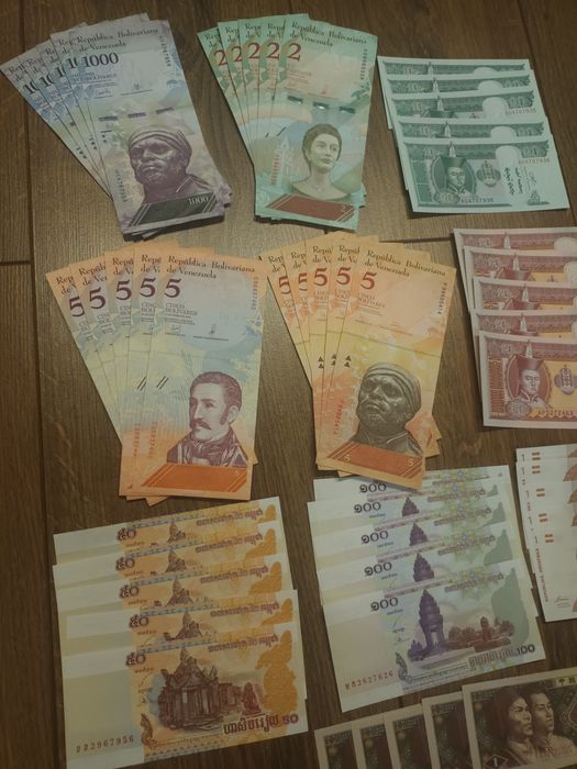 Banknoty Mix 50sztuk Stan Bankowy
