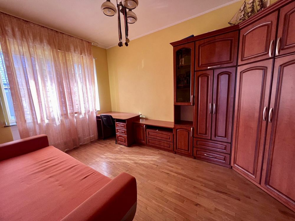 Продаж добротного будинку на Басів Куті