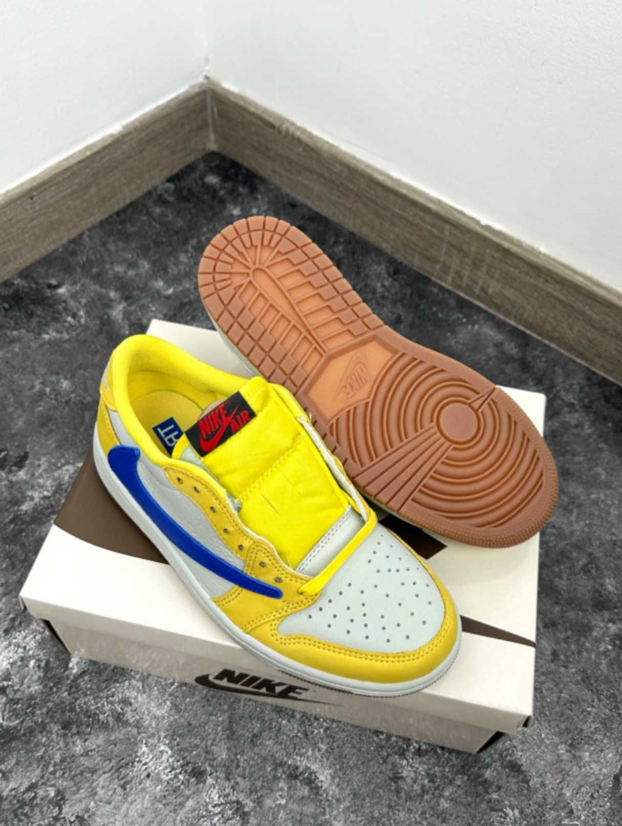 Travis Scott x Jordan Air Jordan 1 Low OG Canary Yellow R.45