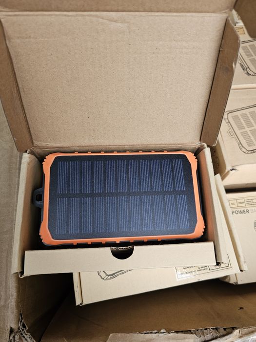 Нові повербанки на сонячній батареї 12000Mah