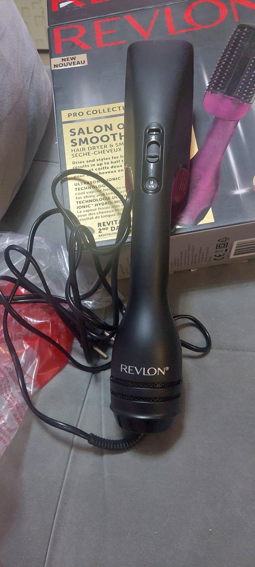 Szczotka prostująca Revlon RVDR5232E nowa