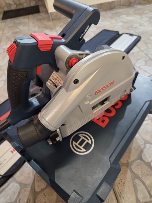 Zagłębiarka Bosch Professional GKT 55 GCE