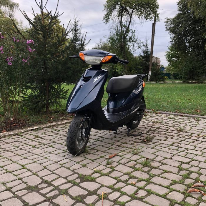 Ямаха джог са 36 все працює все справне не їде а пливе пробіг 11900