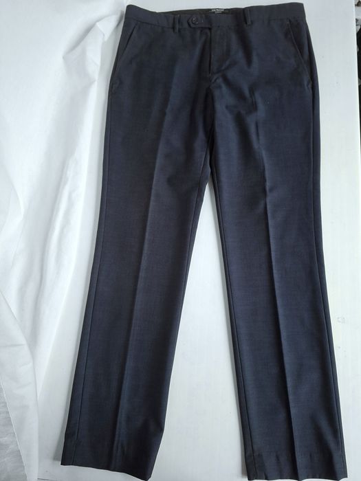 Чоловічі брюки класичні
