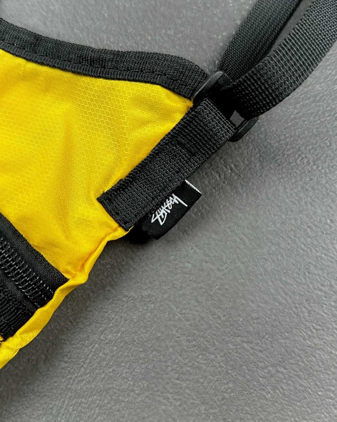 Сумка STUSSY Lightweight Shoulder Bag Yellow