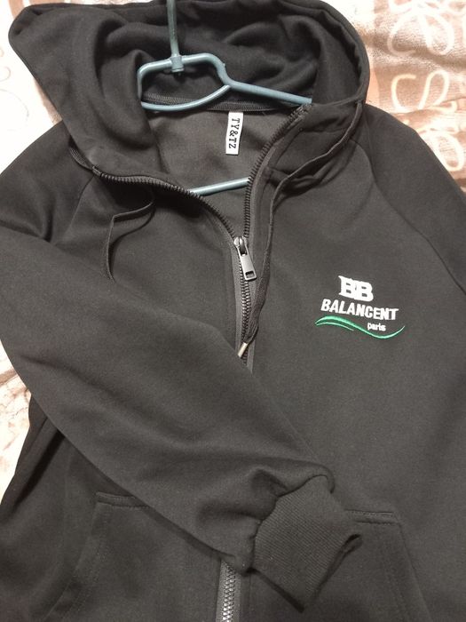 Спортивний костюм модний