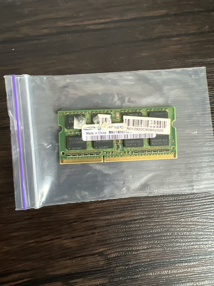 ОЗУ hynix SODIMM DDR4 4GB 2400 ValueRAM (KVR32S22S6/8)