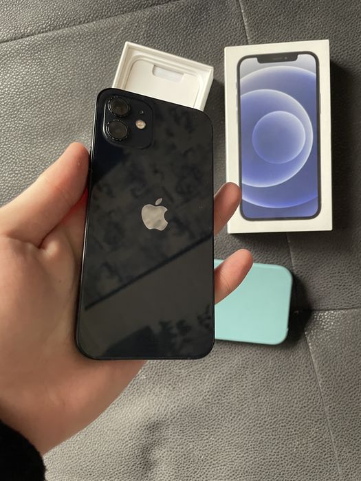 iPhone 12 64 GB комплект