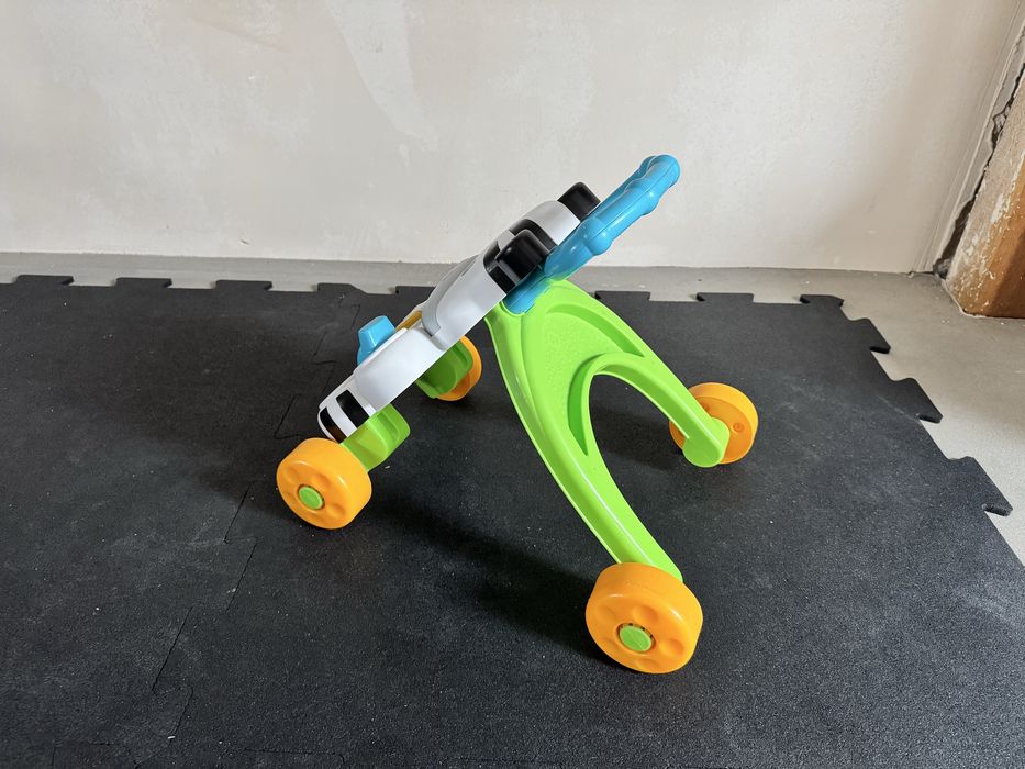 Interaktywny Chodzik Zebra firmy Fisher-Price