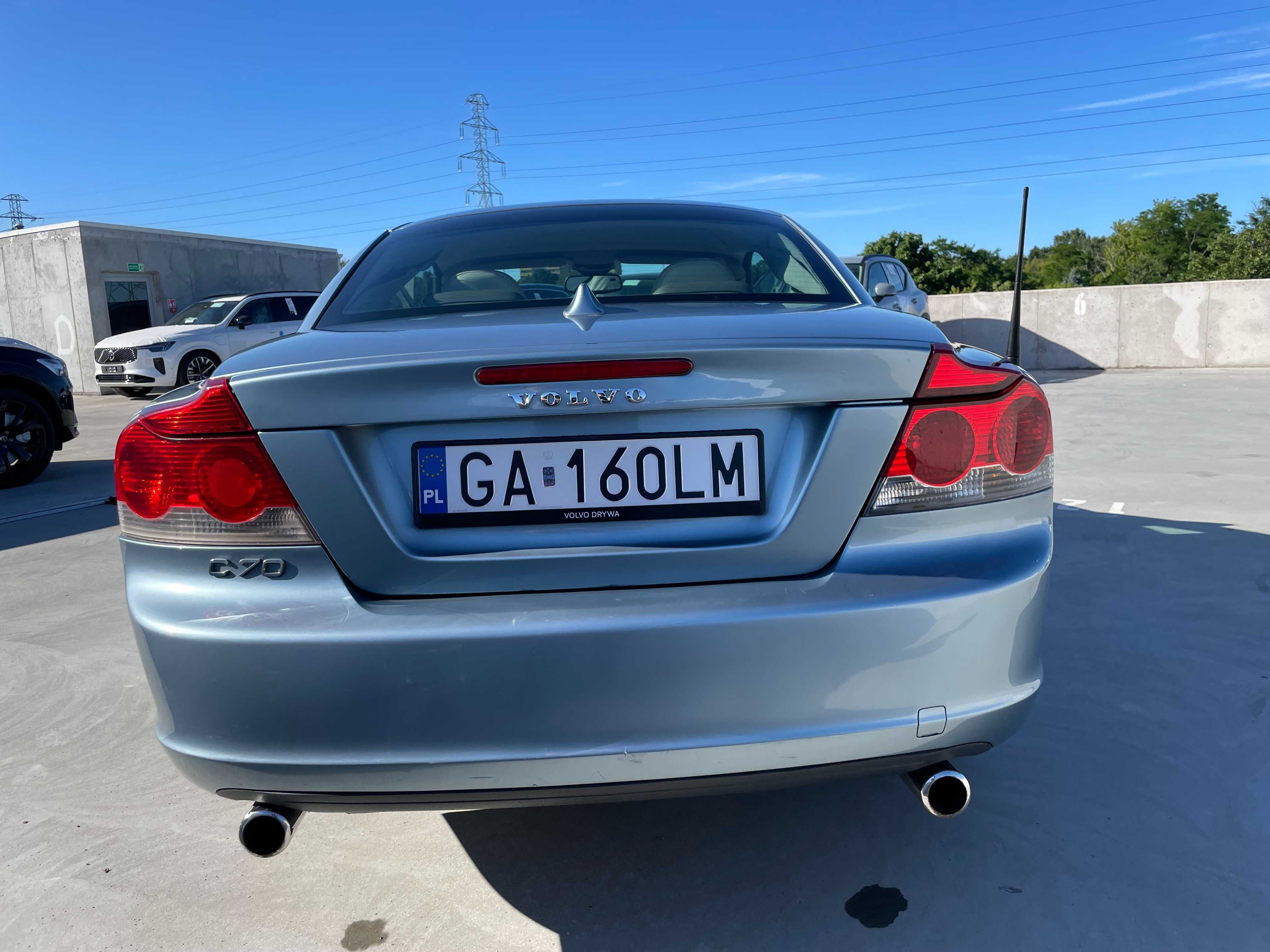 Volvo C70 T5 2.5T z manualną skrzynią biegów.