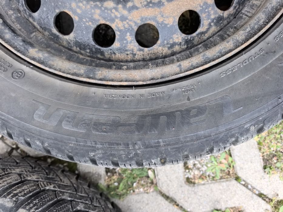 Opony zimowe laufenn, felgi stalowe
