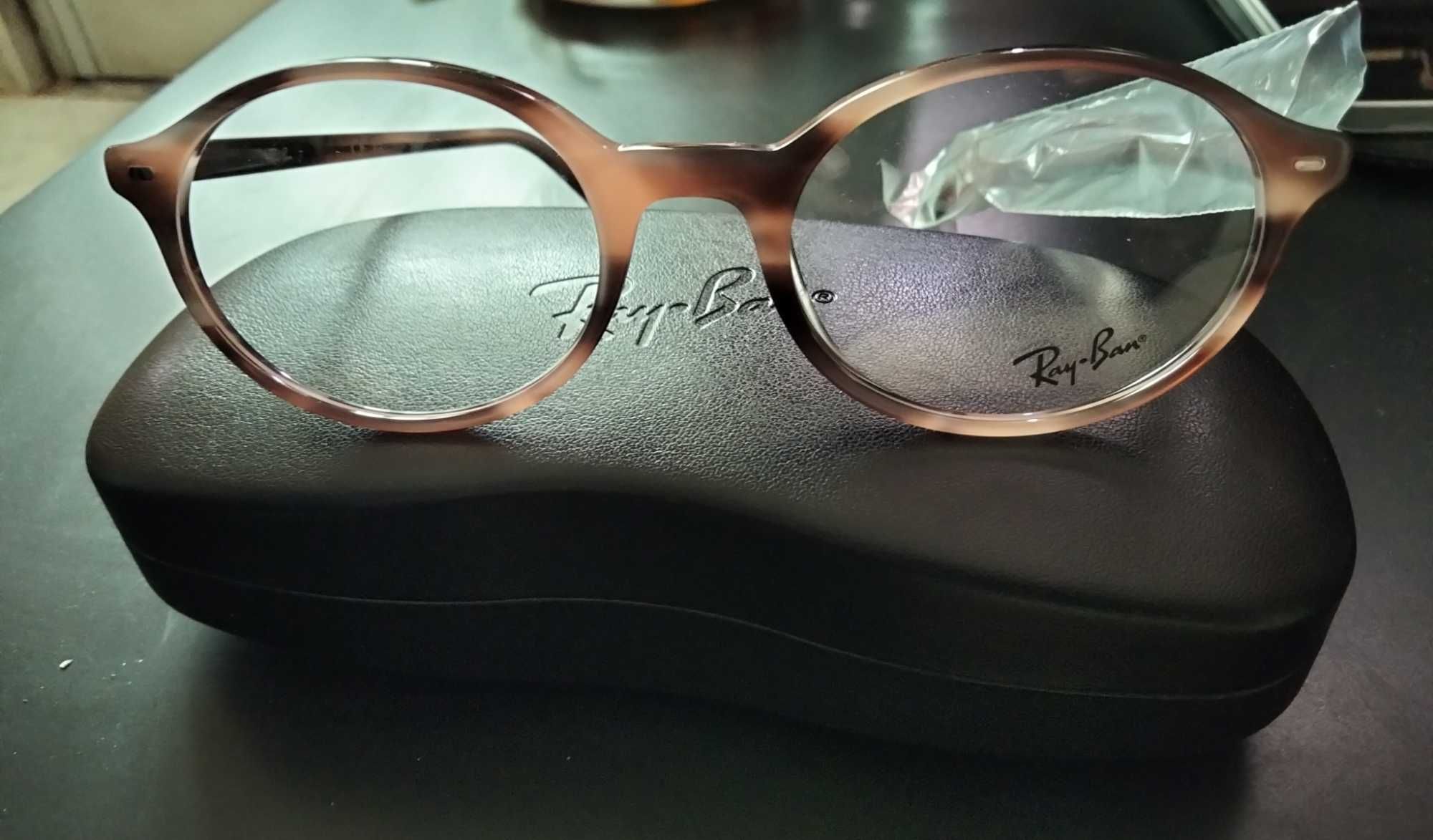 Óculos Ray ban modelo german.