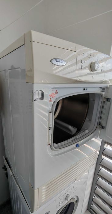 Máquina de secar roupa