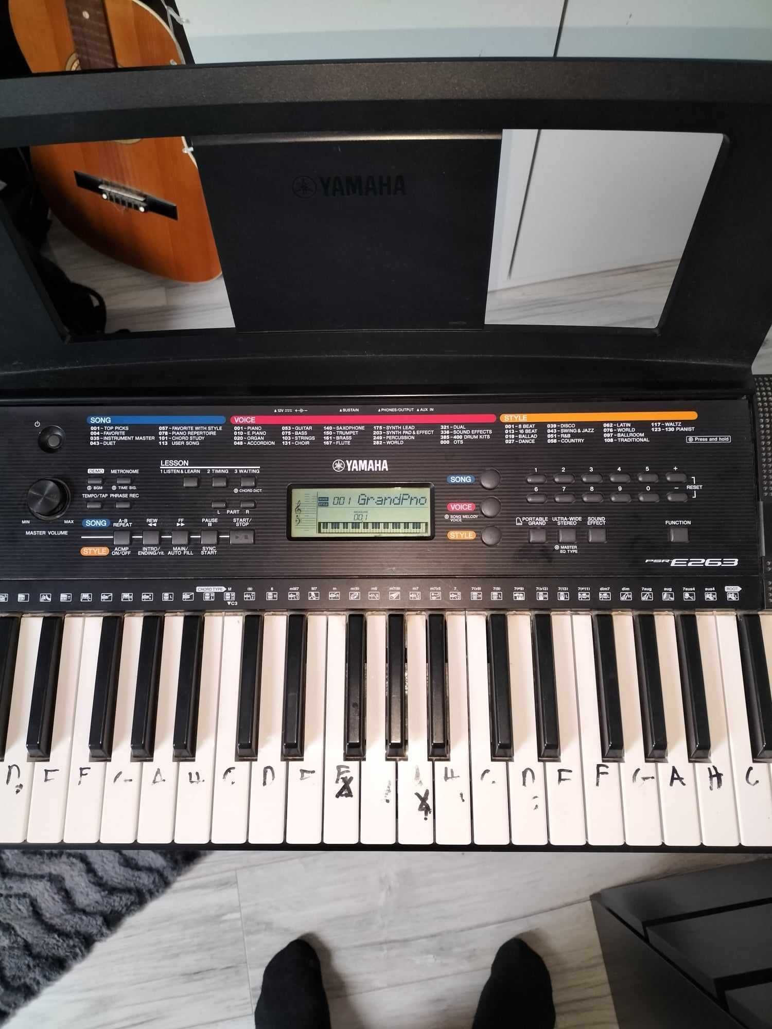 Keyboard Yamaha PSR E263