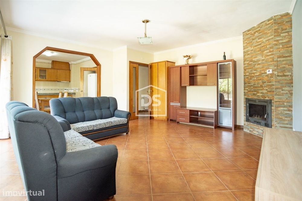 Apartamento T3 Venda em Nespereira,Cinfães