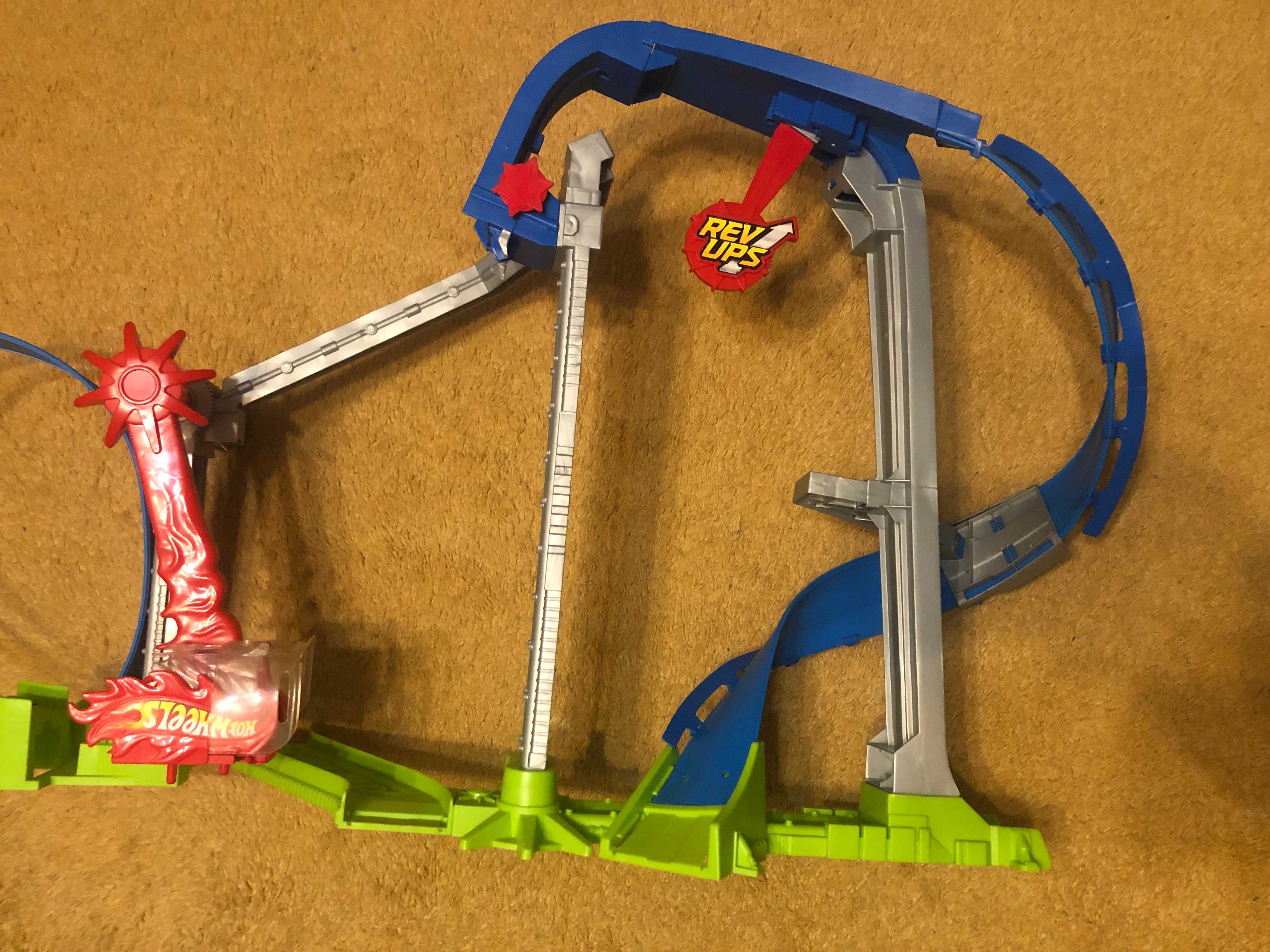 Hot Wheels Rev Ups