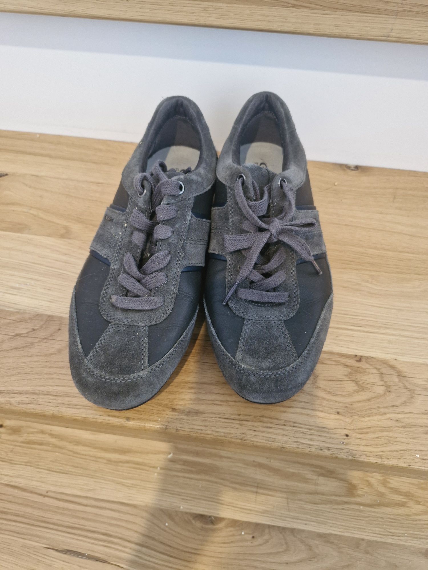 Geox sneakersy szare zamszowe r.39