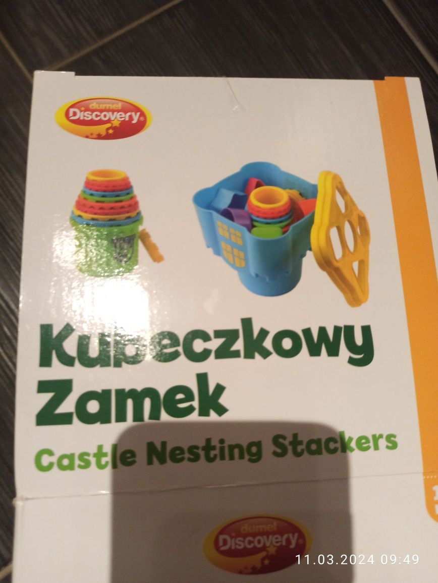 Kubeczkowy zamek