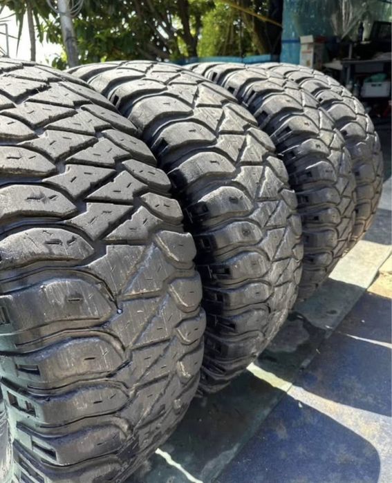 Vendo 4 Pneus Mickey Thompson NEGOCIÁVEL