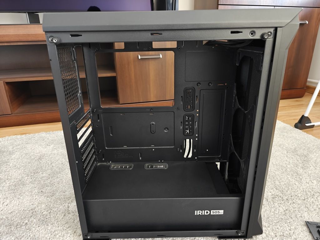 Obudowa Genesis Irid 505 Black V2 + Przejściówka USB-A na USB-C